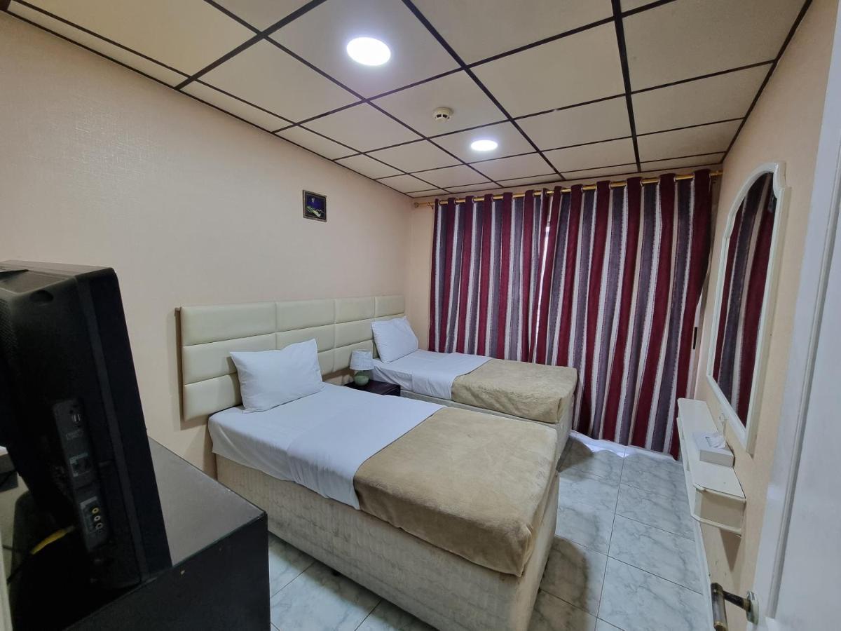 West Hotel Dubai Eksteriør billede